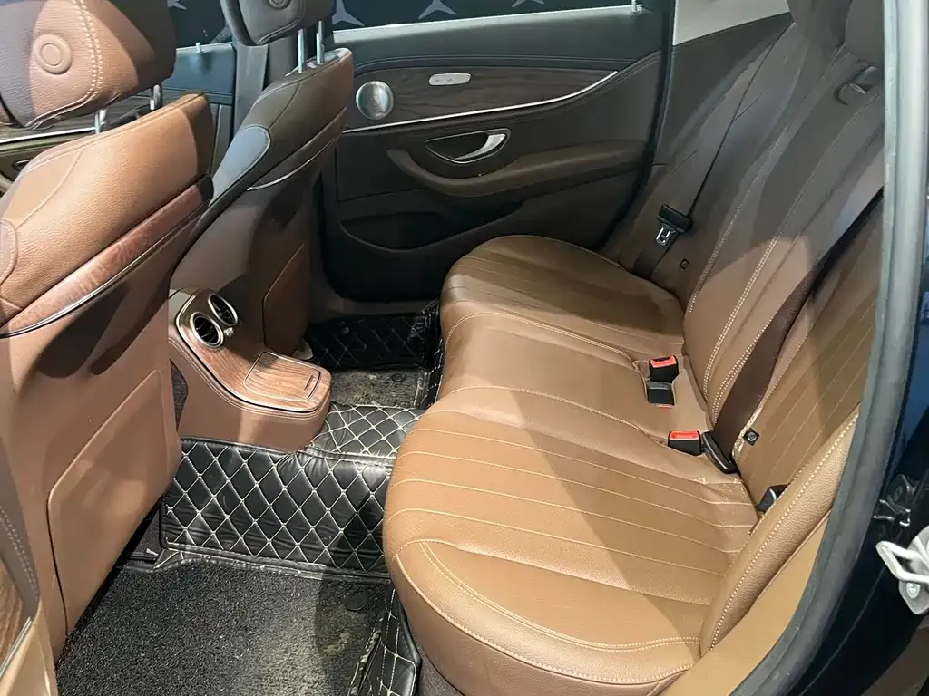 Mercedes-Benz E-Class 2022 из CN, фото 8