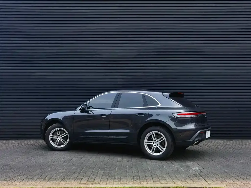 Porsche Macan — фото 9