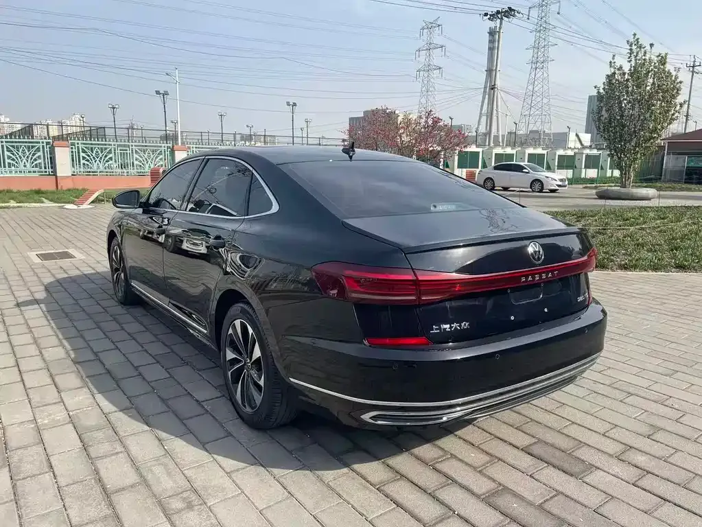 Volkswagen Passat — фото 5
