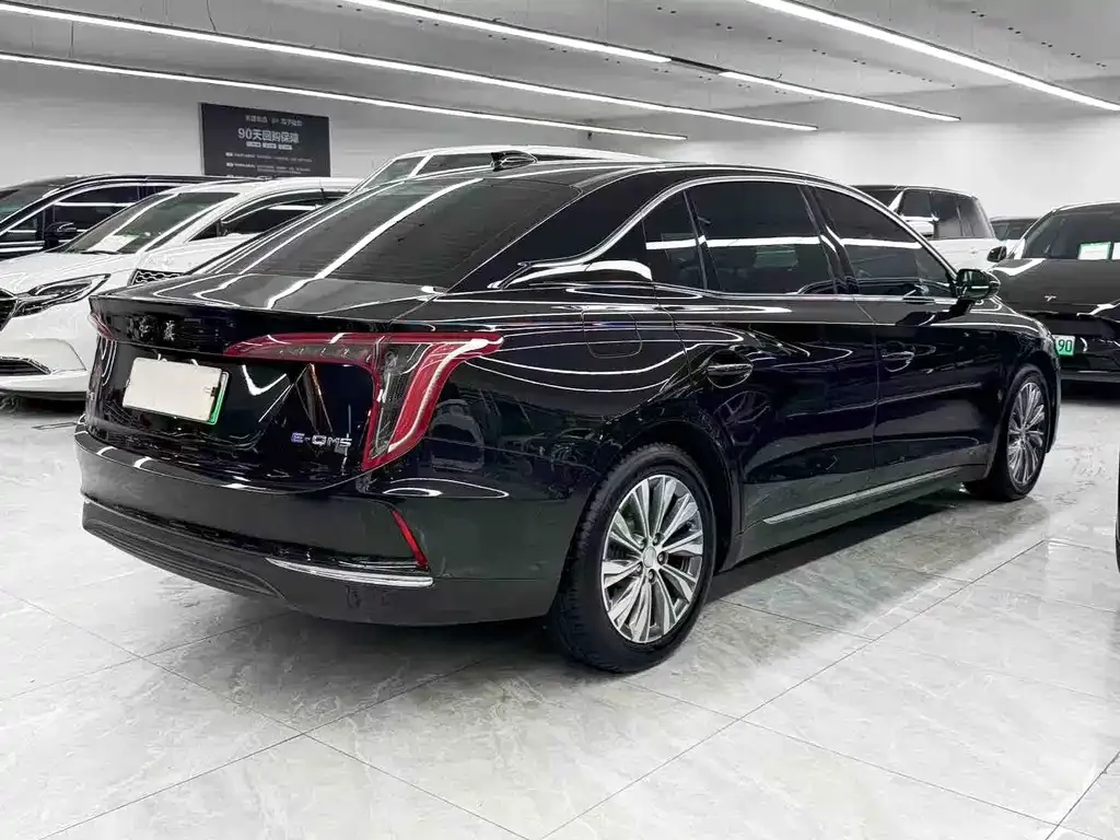 Hongqi E-QM5 — фото 6