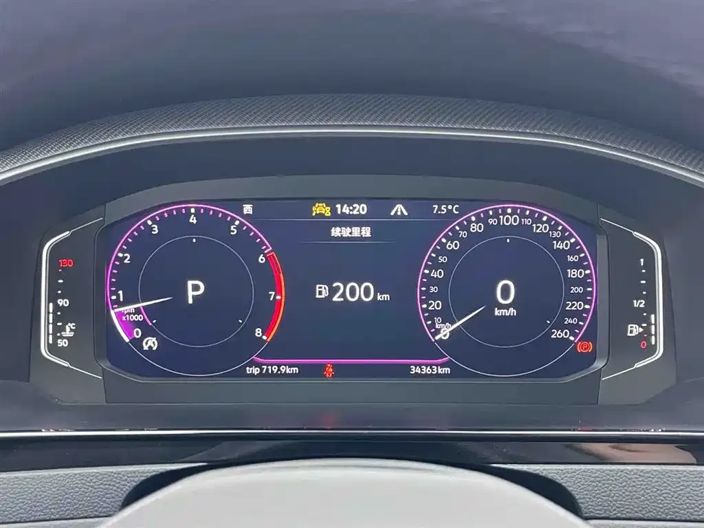 Volkswagen CC 2024 из CN, фото 8
