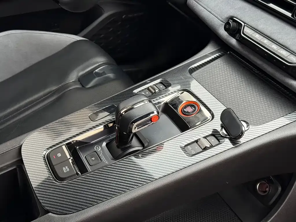 GAC Motor Shadow Leopard — фото 9