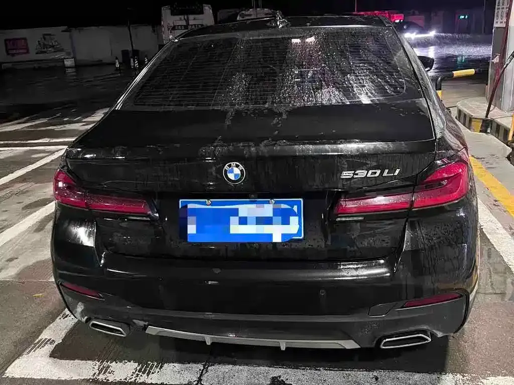 BMW 5 Series — фото 5