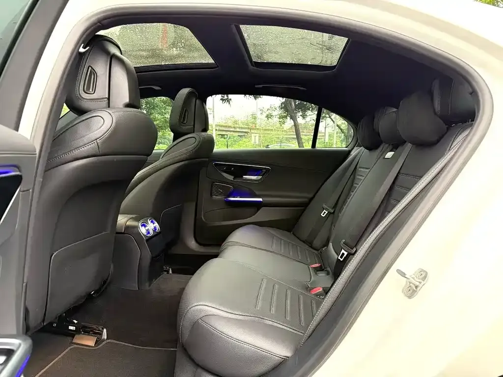 Mercedes-Benz C-Class 2024 из CN, фото 8