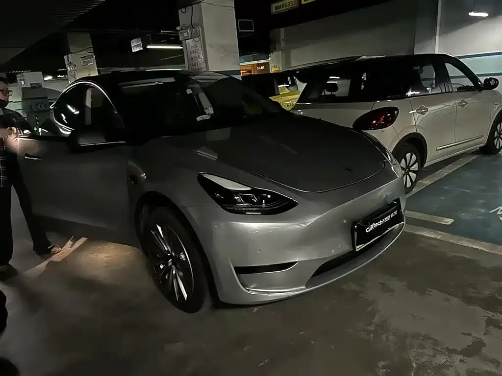 Tesla Model Y — фото 4