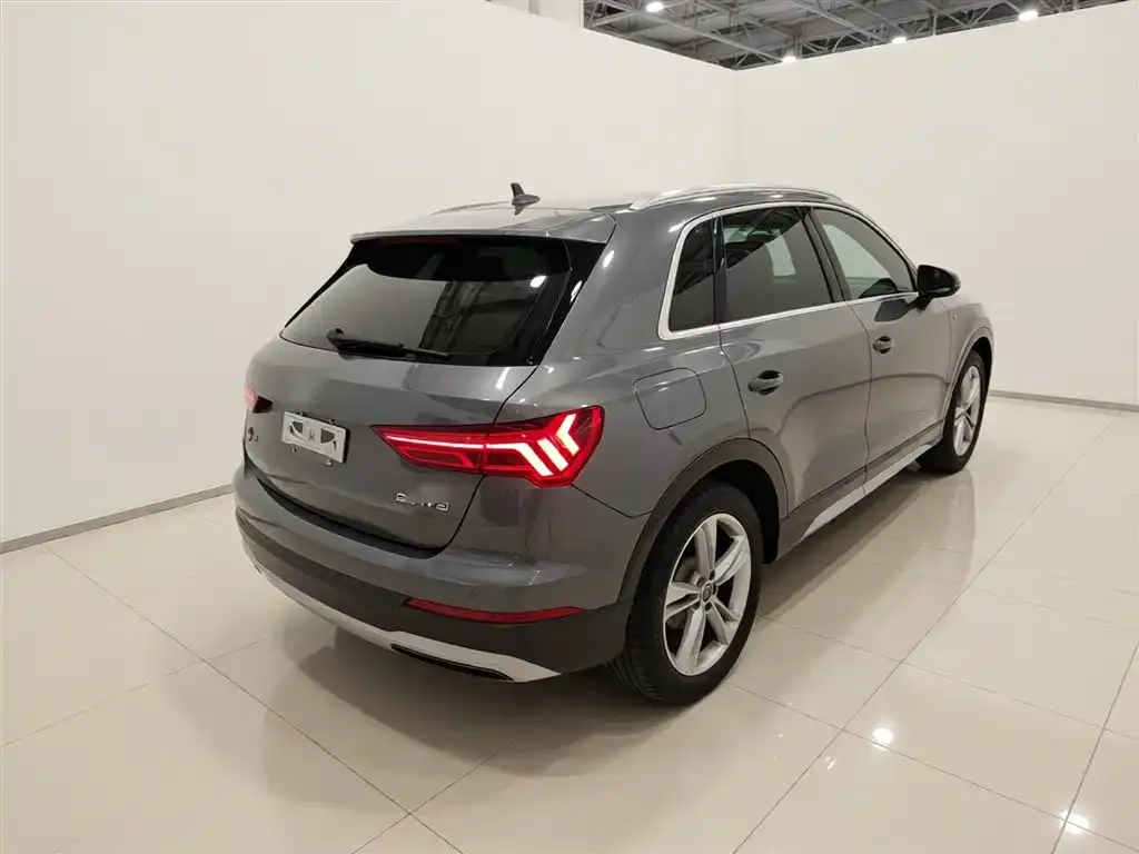 Audi Q3 — фото 6