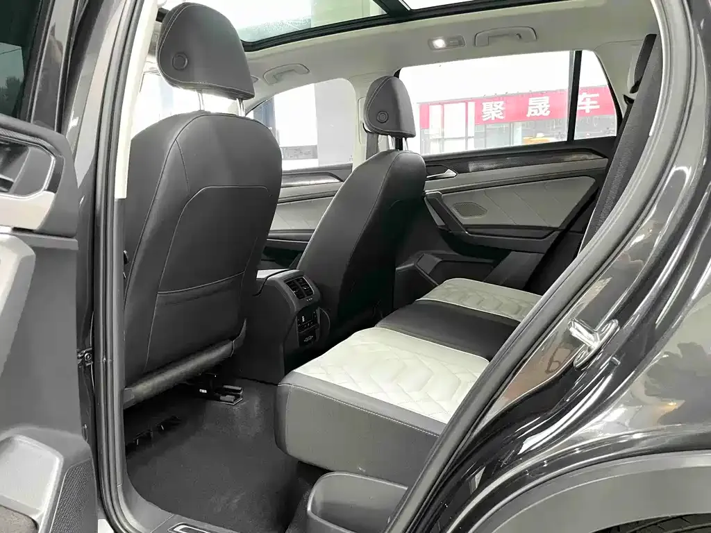 Volkswagen Tayron 2023 из CN, фото 4