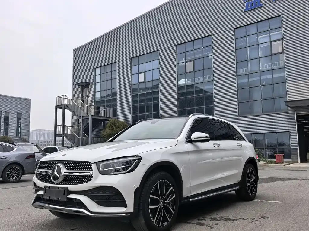 Mercedes-Benz GLC — фото 1