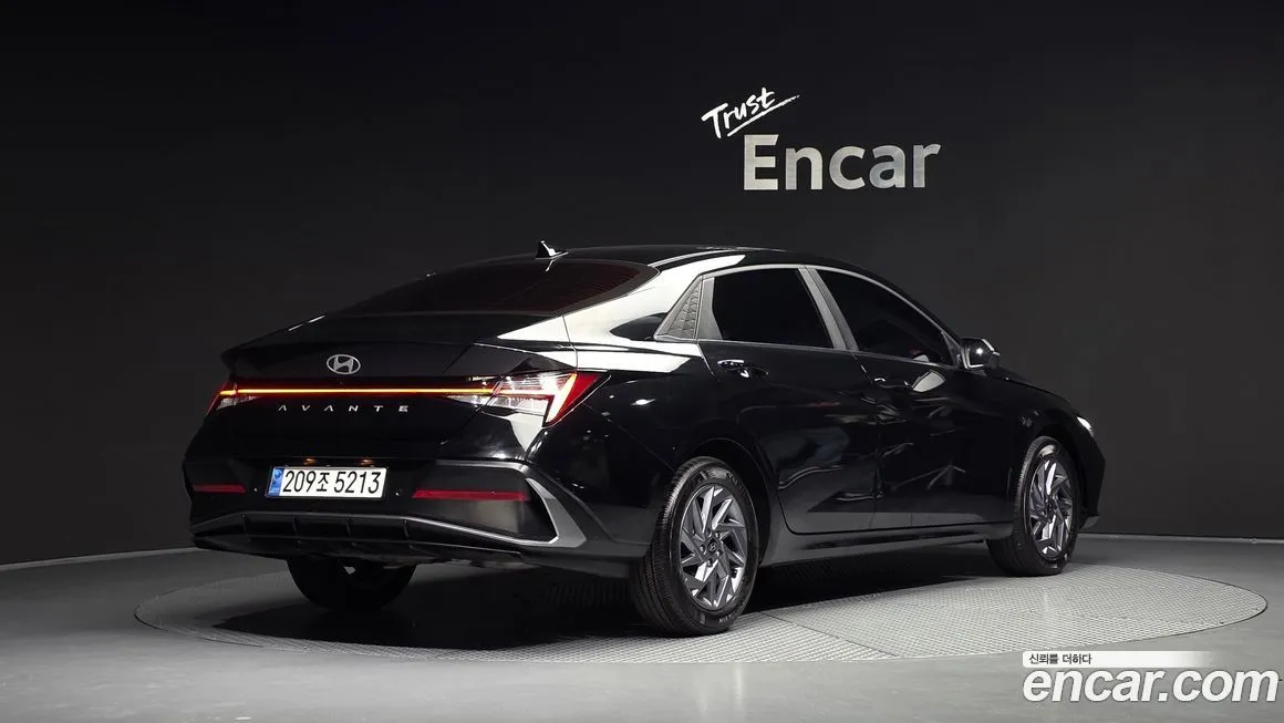 Hyundai AVANTE 2024 из KR, фото 2