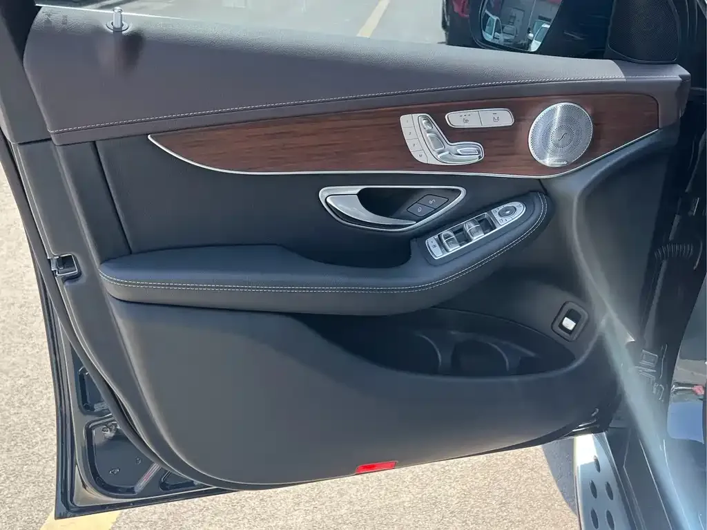 Mercedes-Benz GLC 2021 из CN, фото 2