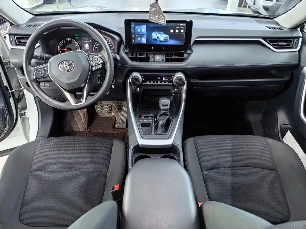 Toyota RAV4 2024 из CN, фото 6