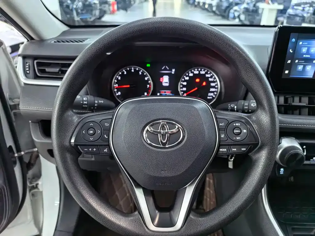 Toyota RAV4 2024 из CN, фото 7