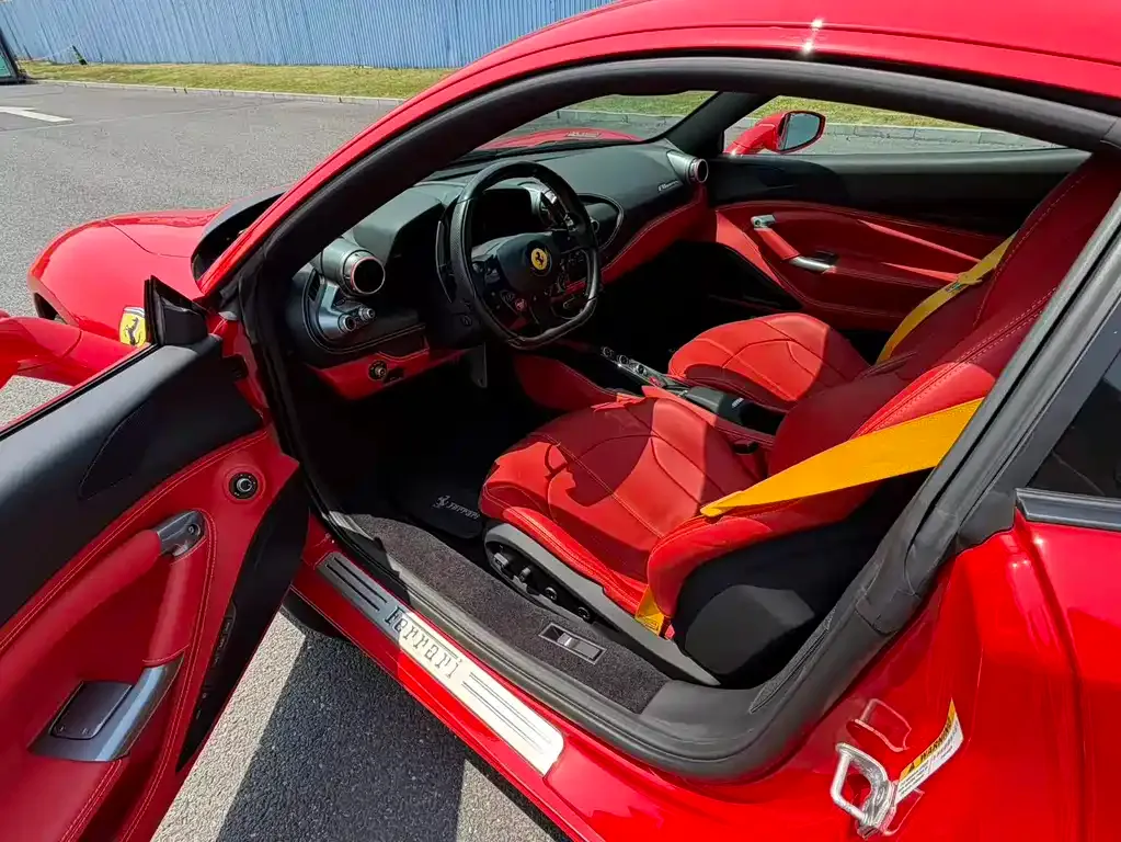Ferrari F8 — фото 3