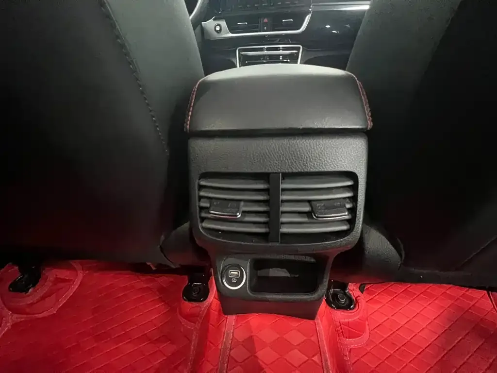 Kia KX3 2022 из CN, фото 2