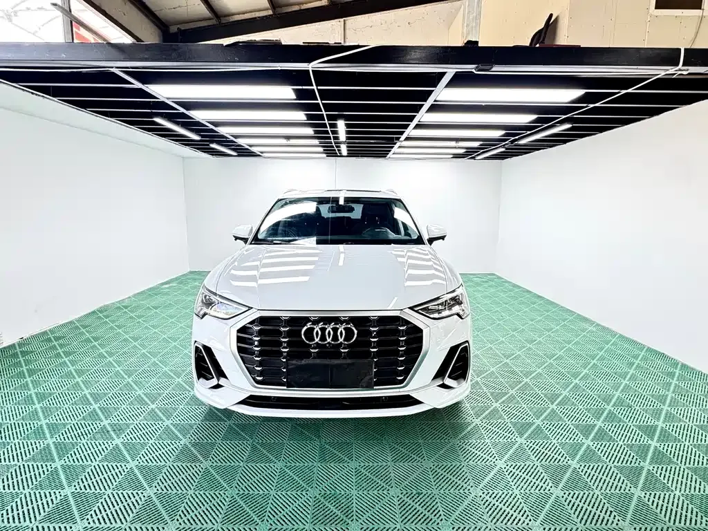 Audi Q3 — фото 8
