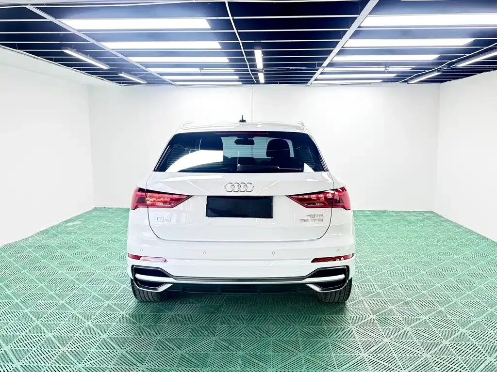Audi Q3 — фото 6