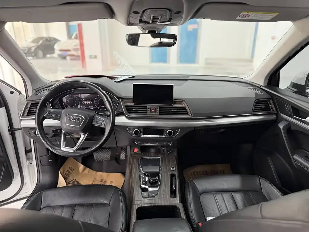 Audi Q5L 2021 из CN, фото 8