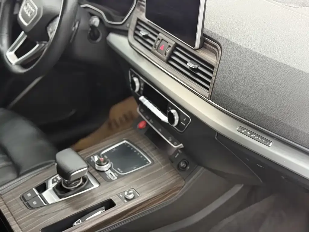 Audi Q5L 2021 из CN, фото 6