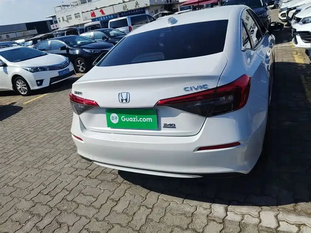 Honda Civic 2024 из CN, фото 3