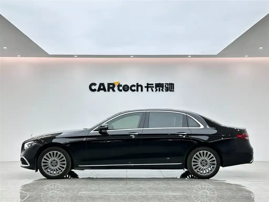 Mercedes-Benz E-Class — фото 10