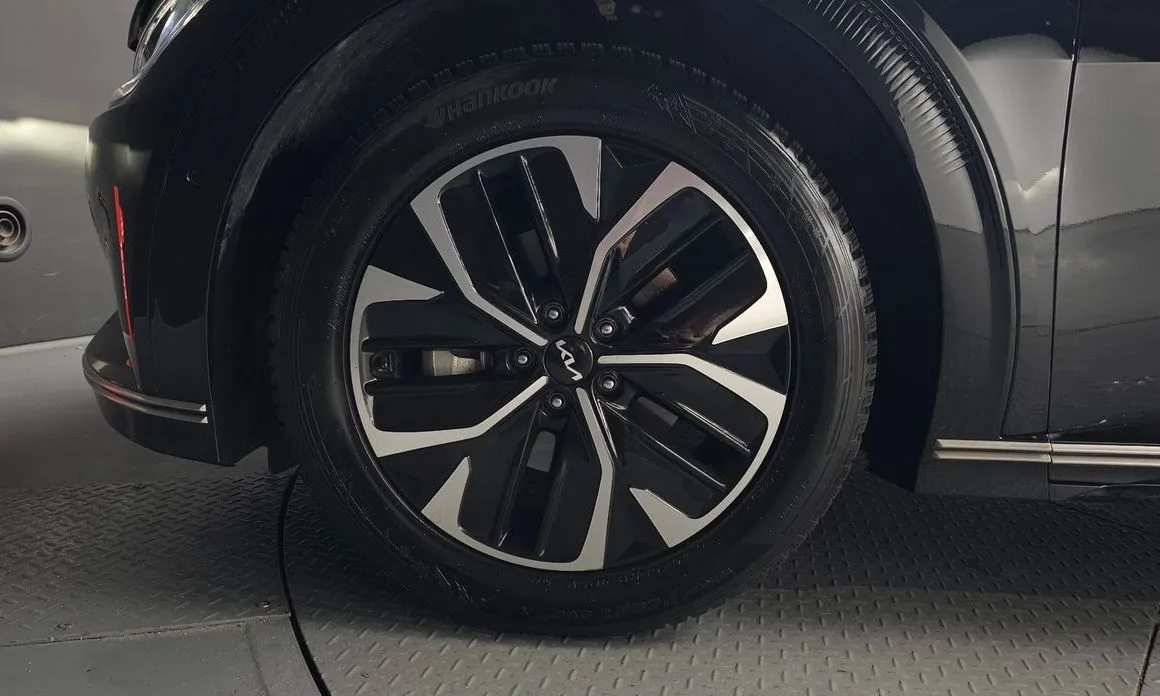 Kia EV6 — фото 3