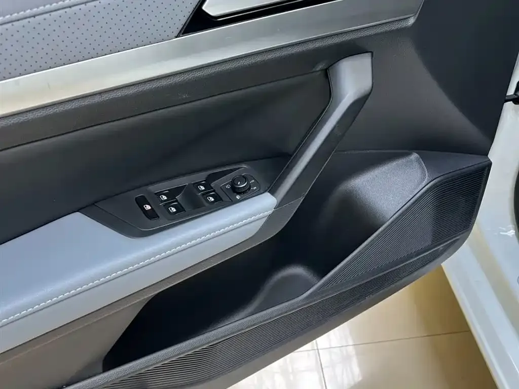 Volkswagen Lavida 2022 из CN, фото 3