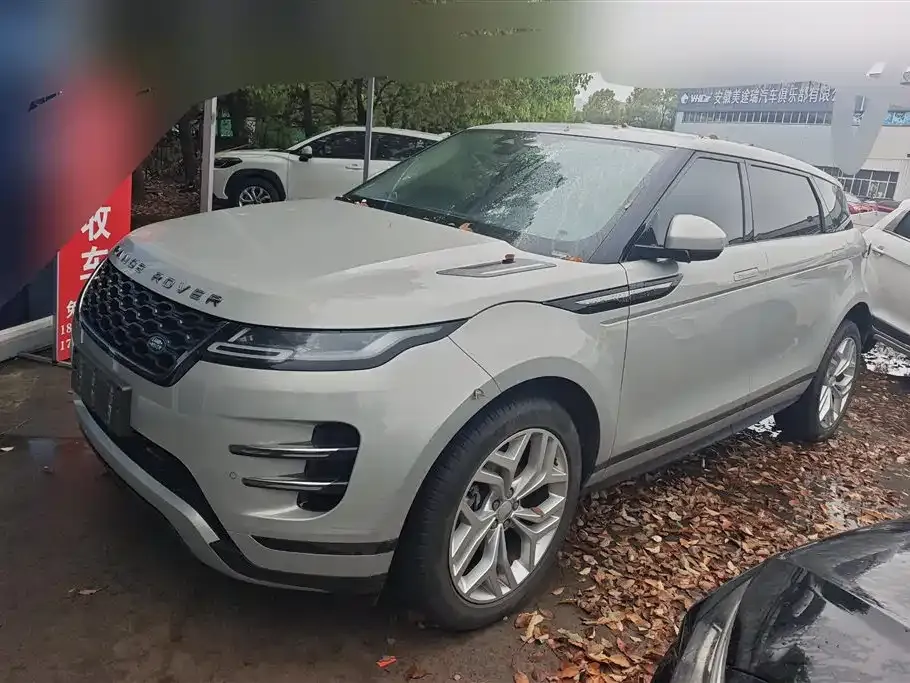 Land Rover Evoque — фото 1