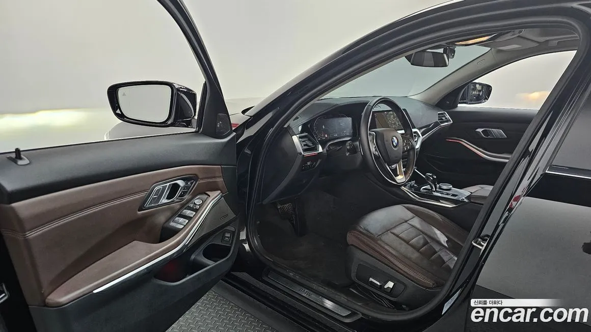 BMW 3-Series 2021 из KR, фото 6