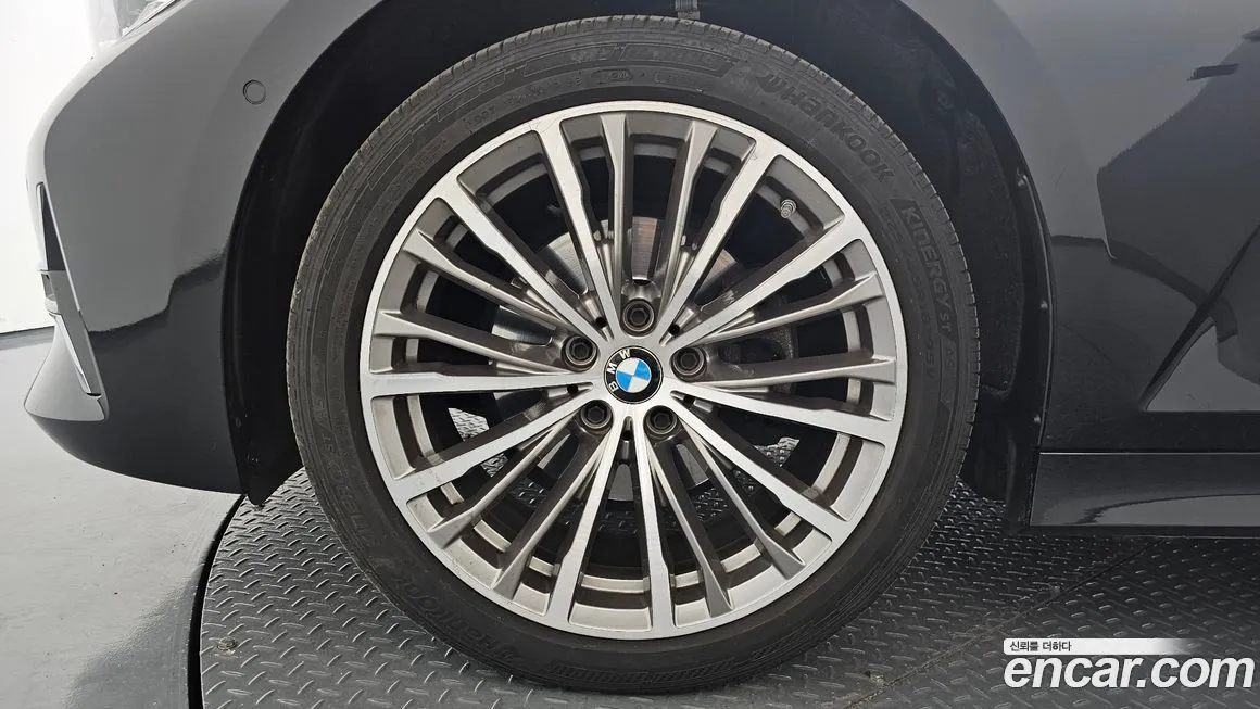 BMW 3-Series 2021 из KR, фото 9