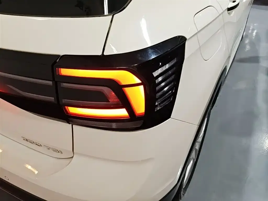 Volkswagen T-Cross 2021 из CN, фото 2