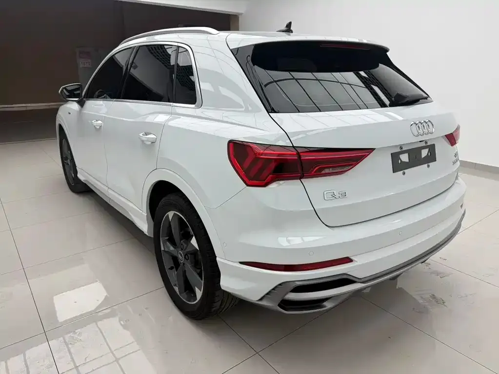 Audi Q3 — фото 2