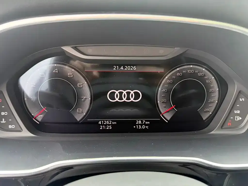 Audi Q3 — фото 7