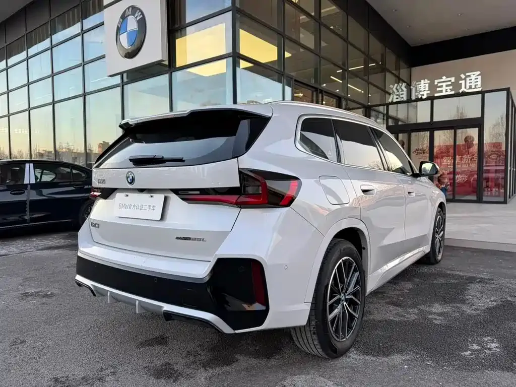 BMW iX1 2025 из CN, фото 7