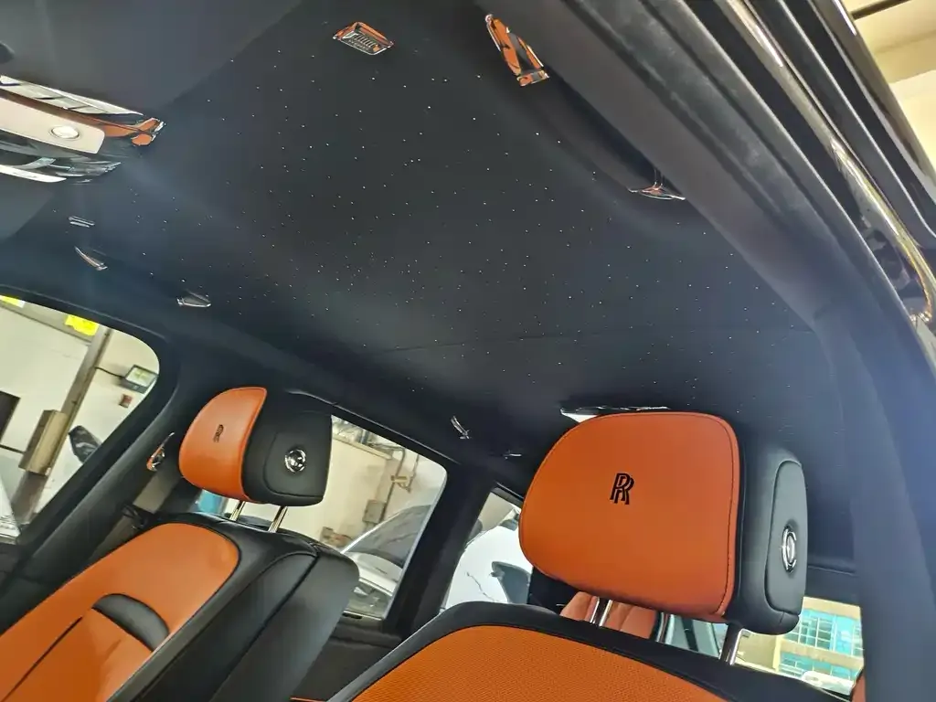 Rolls-Royce Cullinan 2021 из CN, фото 3