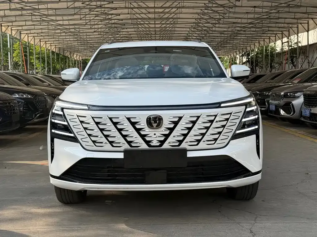 Changan CS75PLUS — фото 10