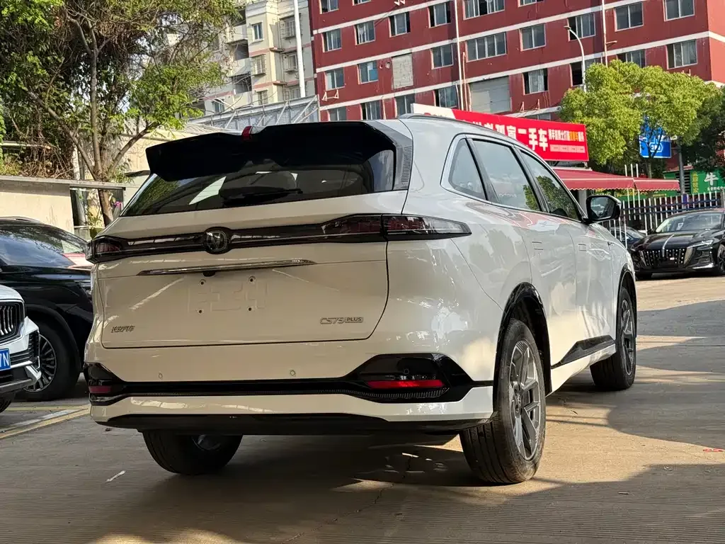 Changan CS75PLUS — фото 9