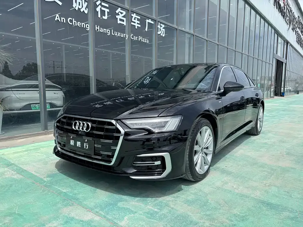 Audi A6L 2023 из CN, фото 1