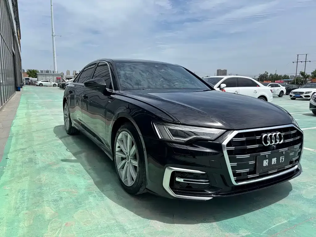 Audi A6L 2023 из CN, фото 10