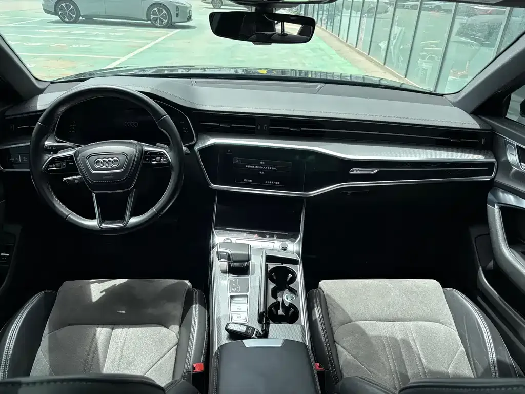 Audi A6L 2023 из CN, фото 3