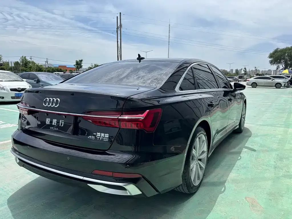 Audi A6L 2023 из CN, фото 7