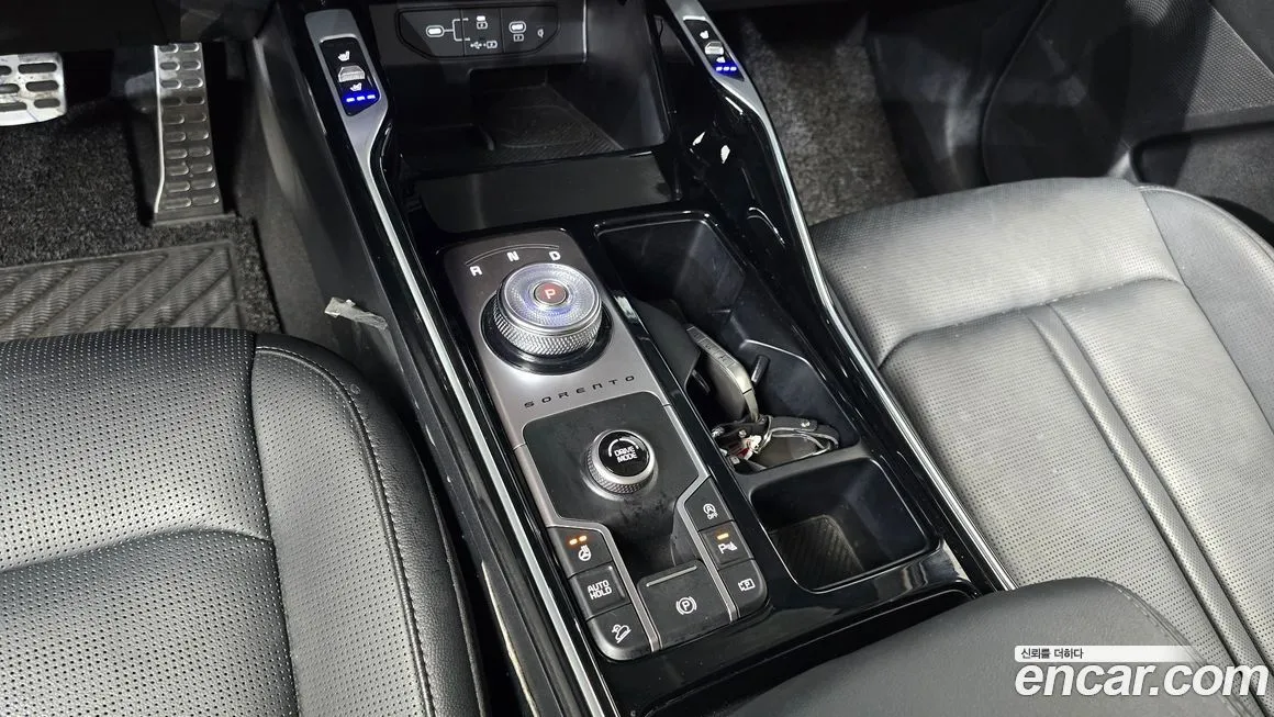 Kia Sorento — фото 7