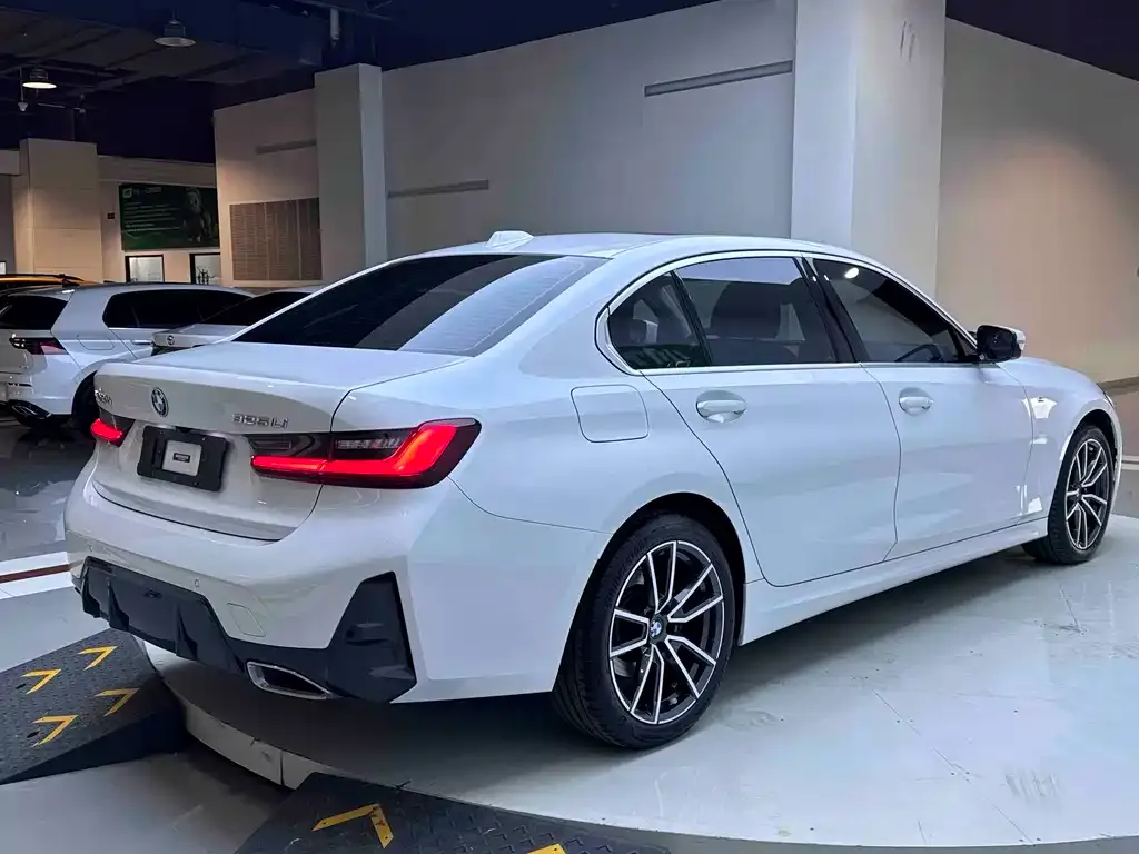 BMW 3 Series — фото 10