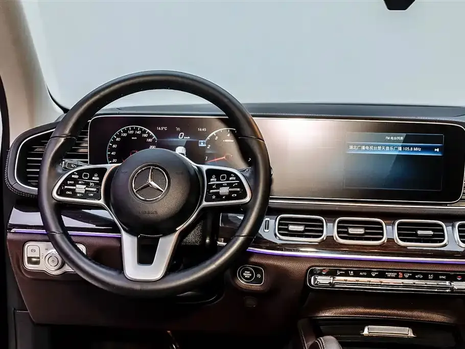 Mercedes-Benz GLE — фото 8