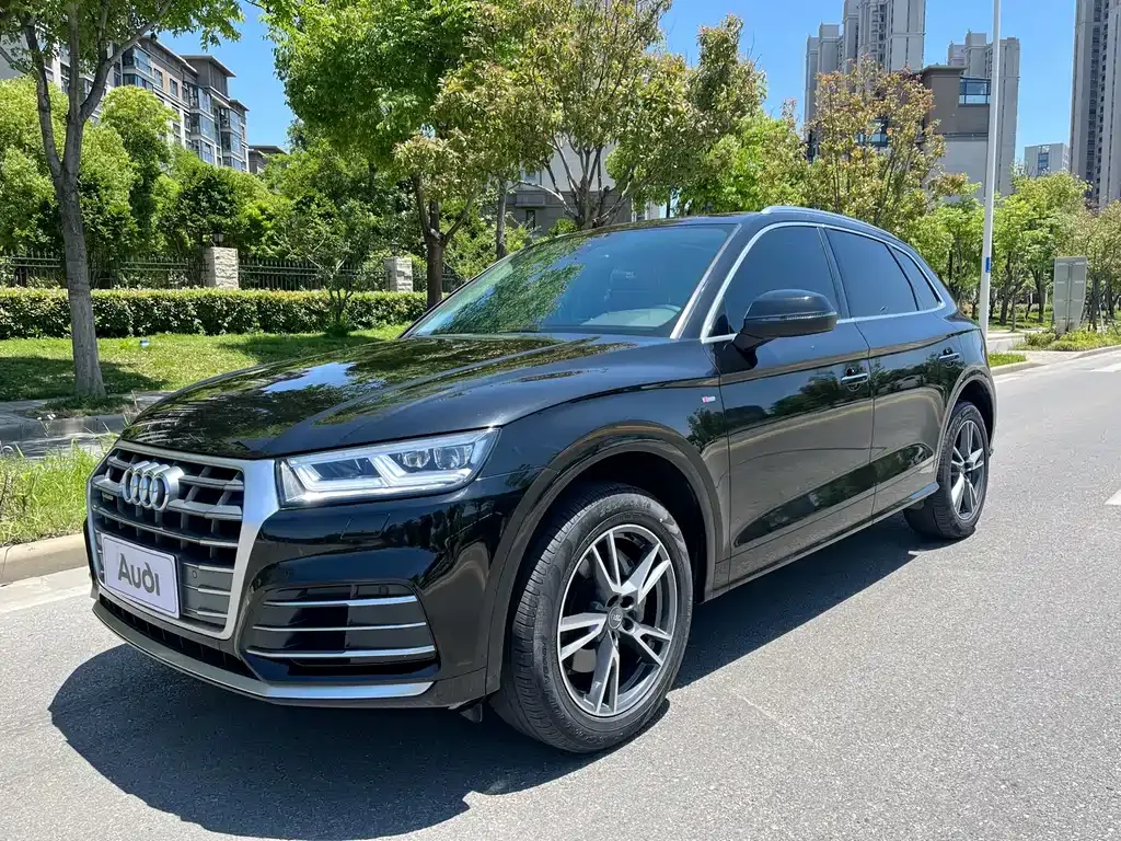 Audi Q5L 2021 из CN, фото 1