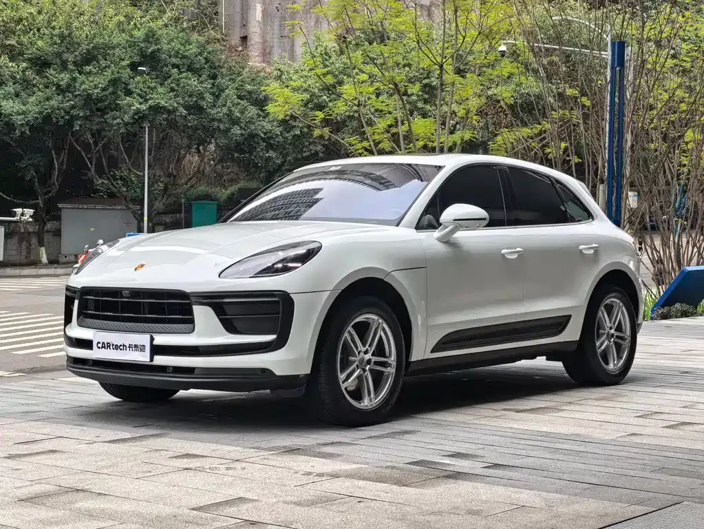 Porsche Macan — фото 1
