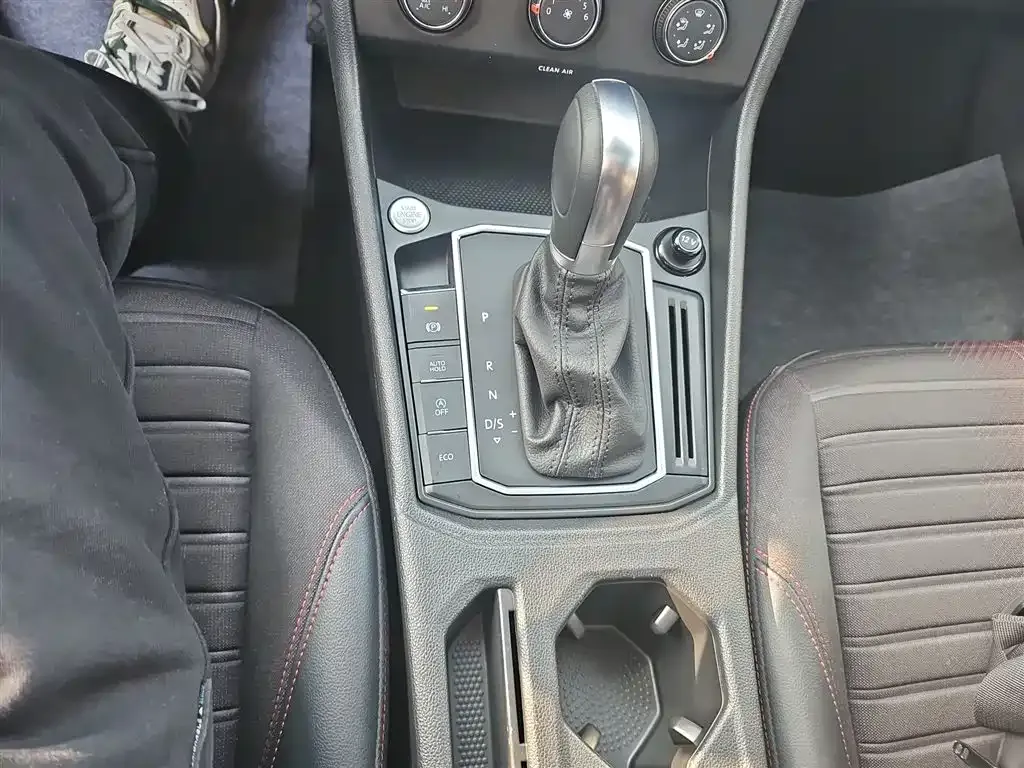 Volkswagen Lavida 2024 из CN, фото 9