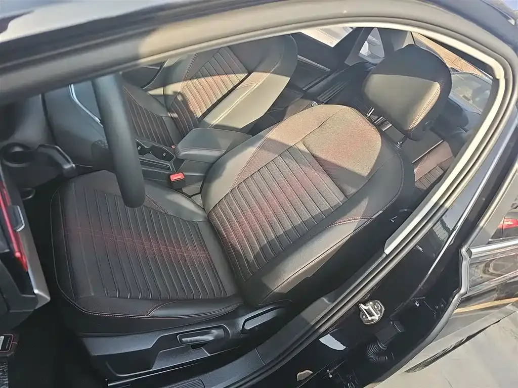 Volkswagen Lavida 2024 из CN, фото 6