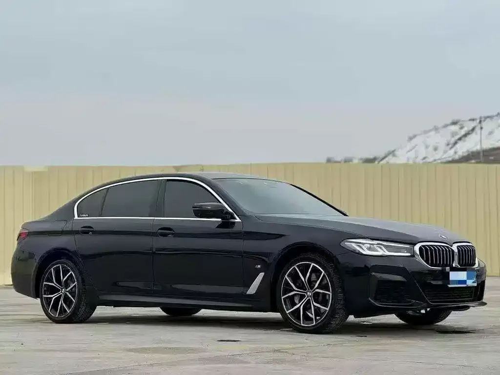 BMW 5 Series — фото 3