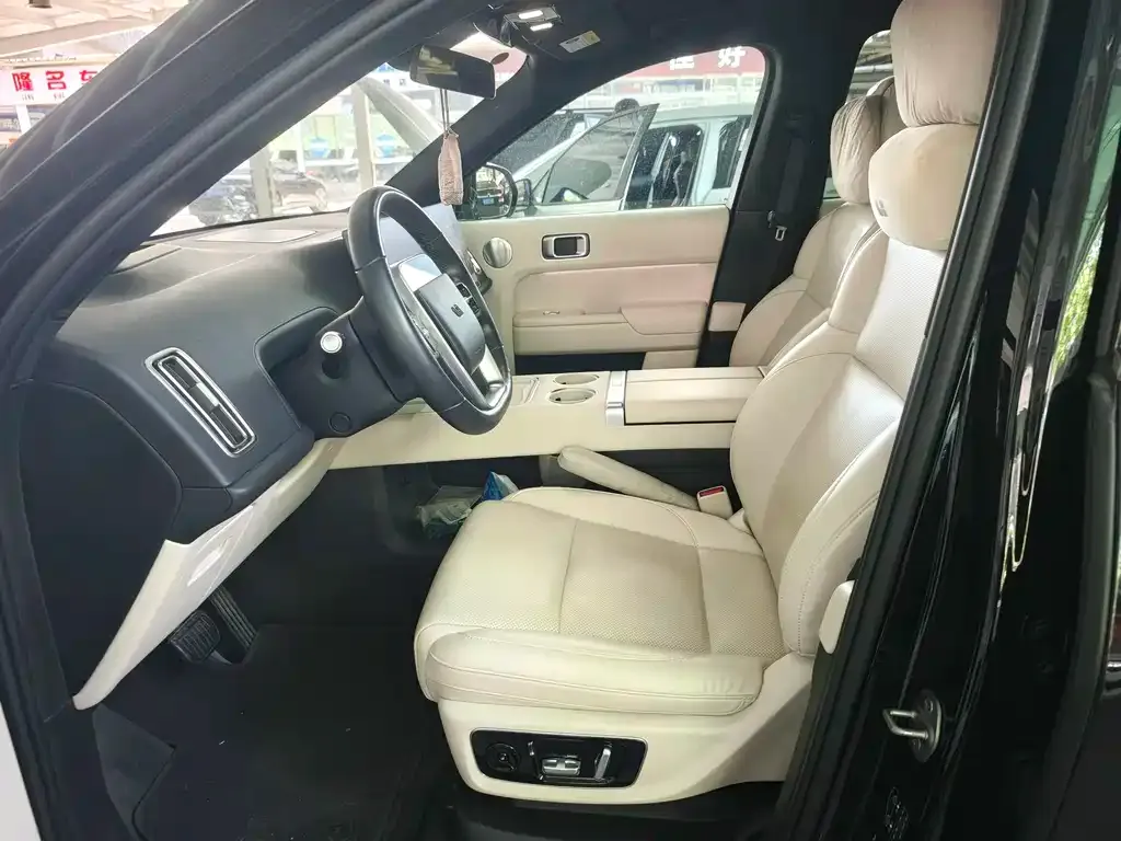 Li Auto L8 2024 из CN, фото 8