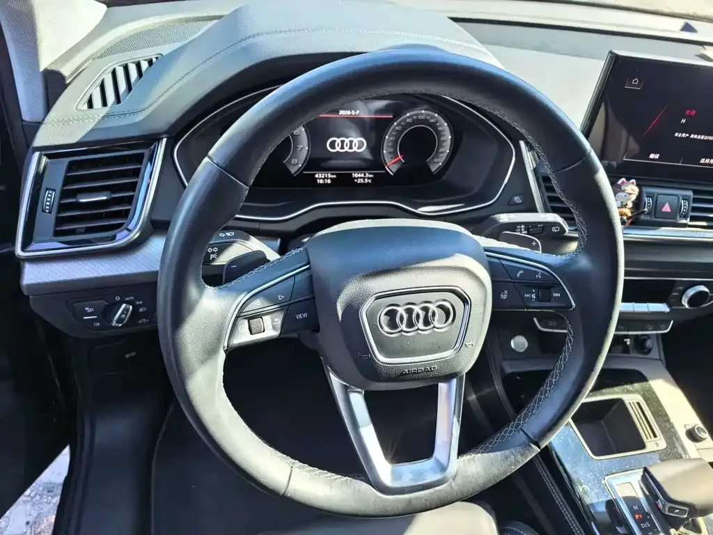 Audi Q5L 2022 из CN, фото 2